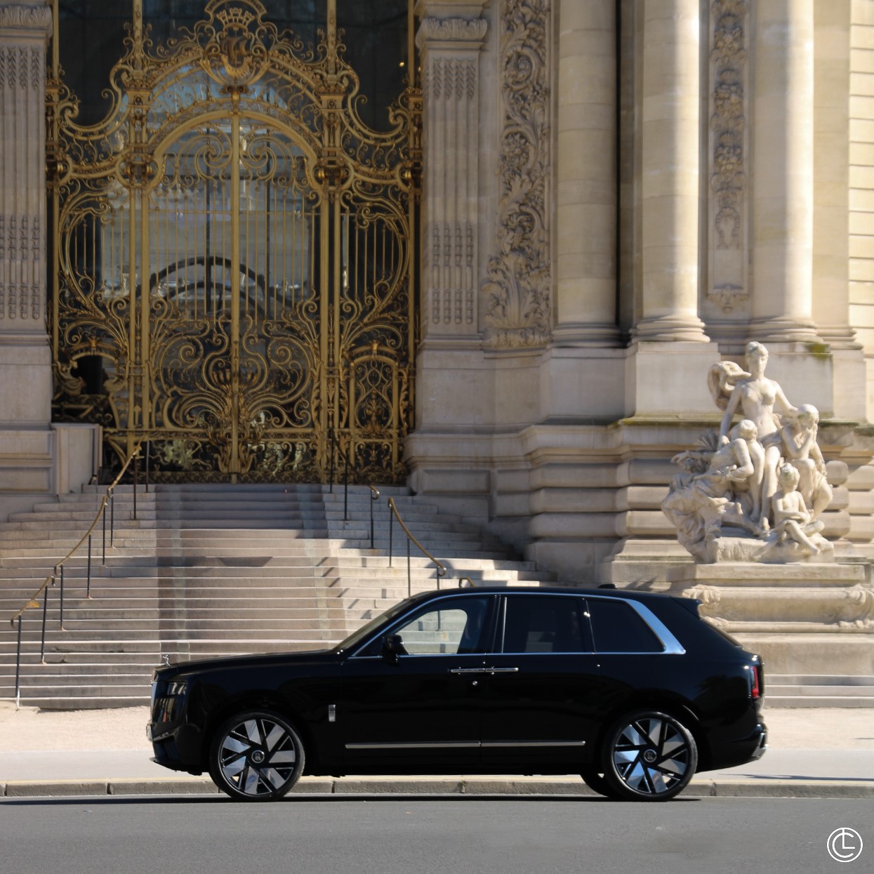 rolls-royce-cullinan-2025